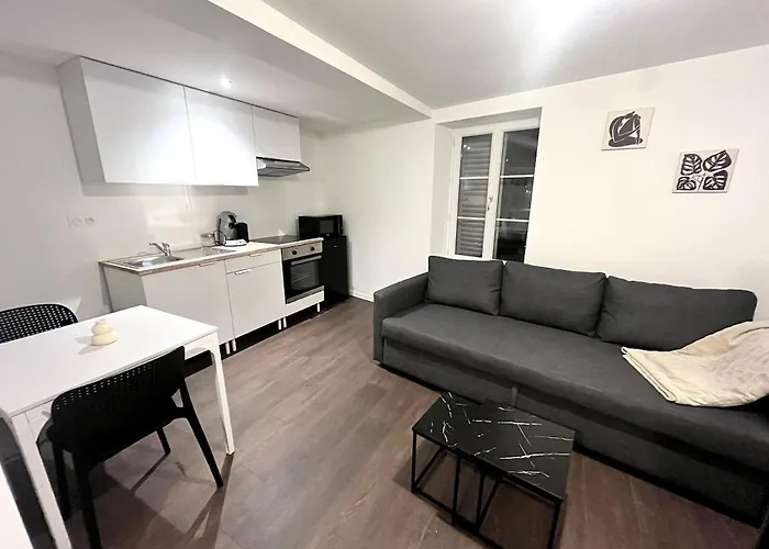 Le Contraste * Клермон-Ферран